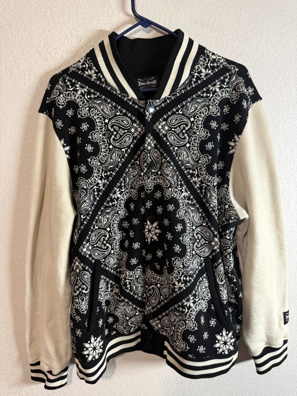 Men's Dogg Supply by Snoop Dogg Black White Paisley Varsity Jacket Size Large